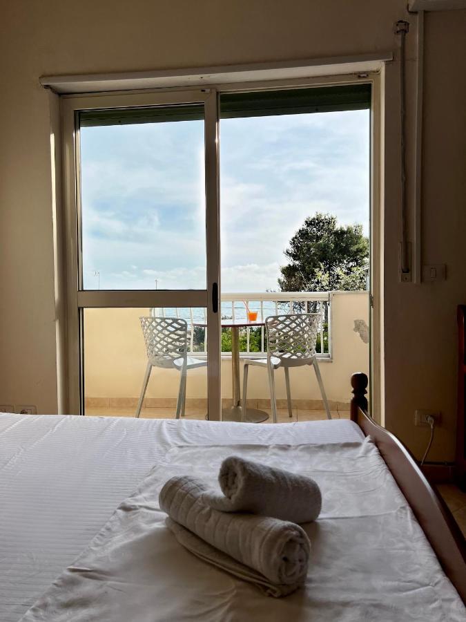 Appartement Sea View And Next To Promenade, Studio,1,1 And 2,1 *